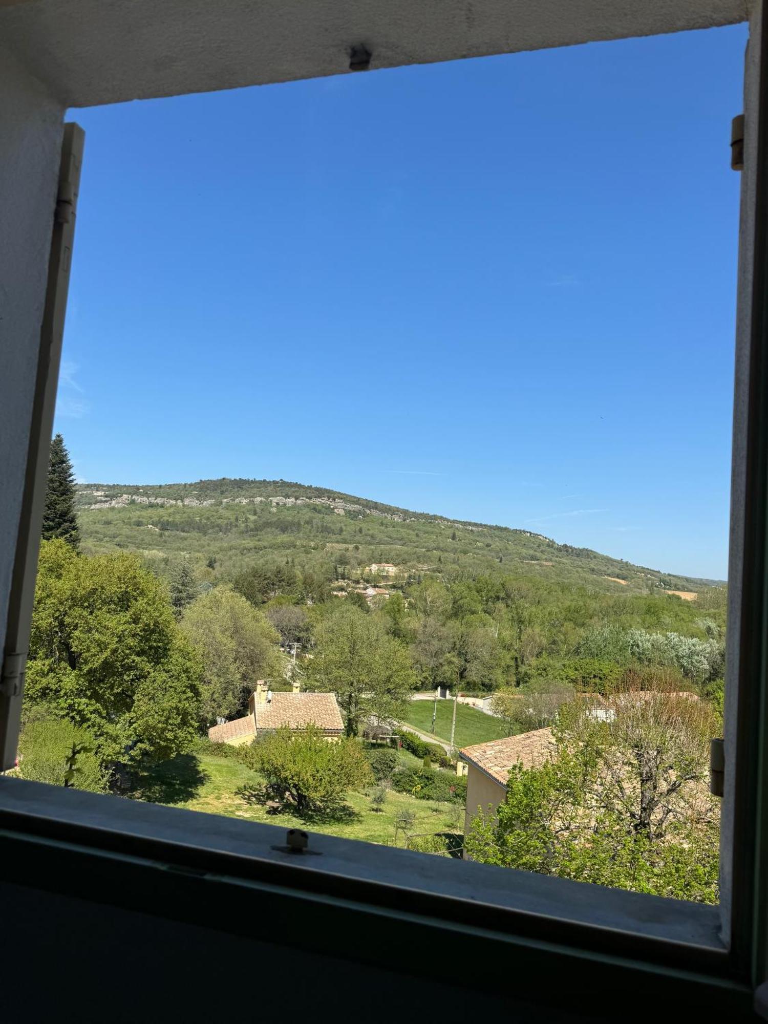 Hébergement de vacances Maison De Charme En Luberon, Jardin Clos
